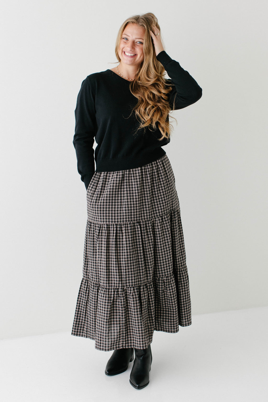'Kelsie' Lightweight Cotton V-Neck Sweater
